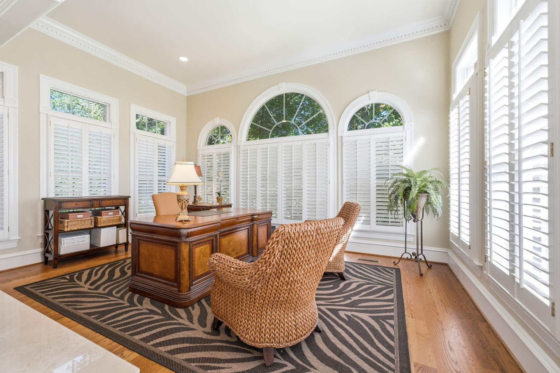 3002 Apple Brook Ln, Oakton, VA 22124 — Butler's pantry and service area