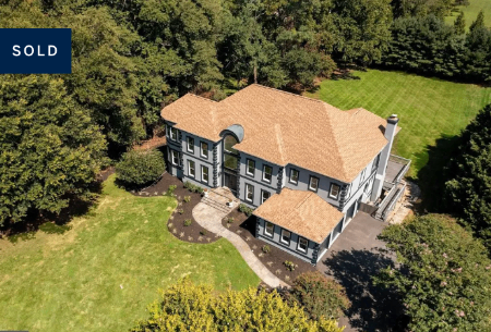 835 Seneca Road, Great Falls, VA